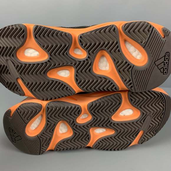 ADIDAS x YEEZY Boost 700 Beige Multi-Color Suede Wave Runner Sneakers - Picture 8 of 8